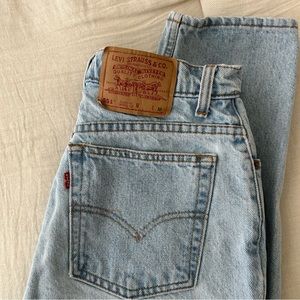 1990s Vintage Levi 551 Womens Relaxed Fit Tapered Leg Jeans